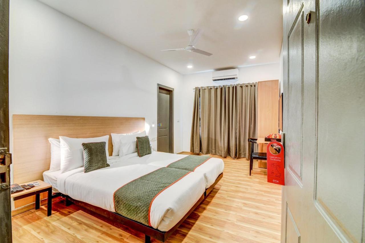 Oyo Townhouse 104 Koramangala Maharaja Signal Hotel Bangalore Buitenkant foto
