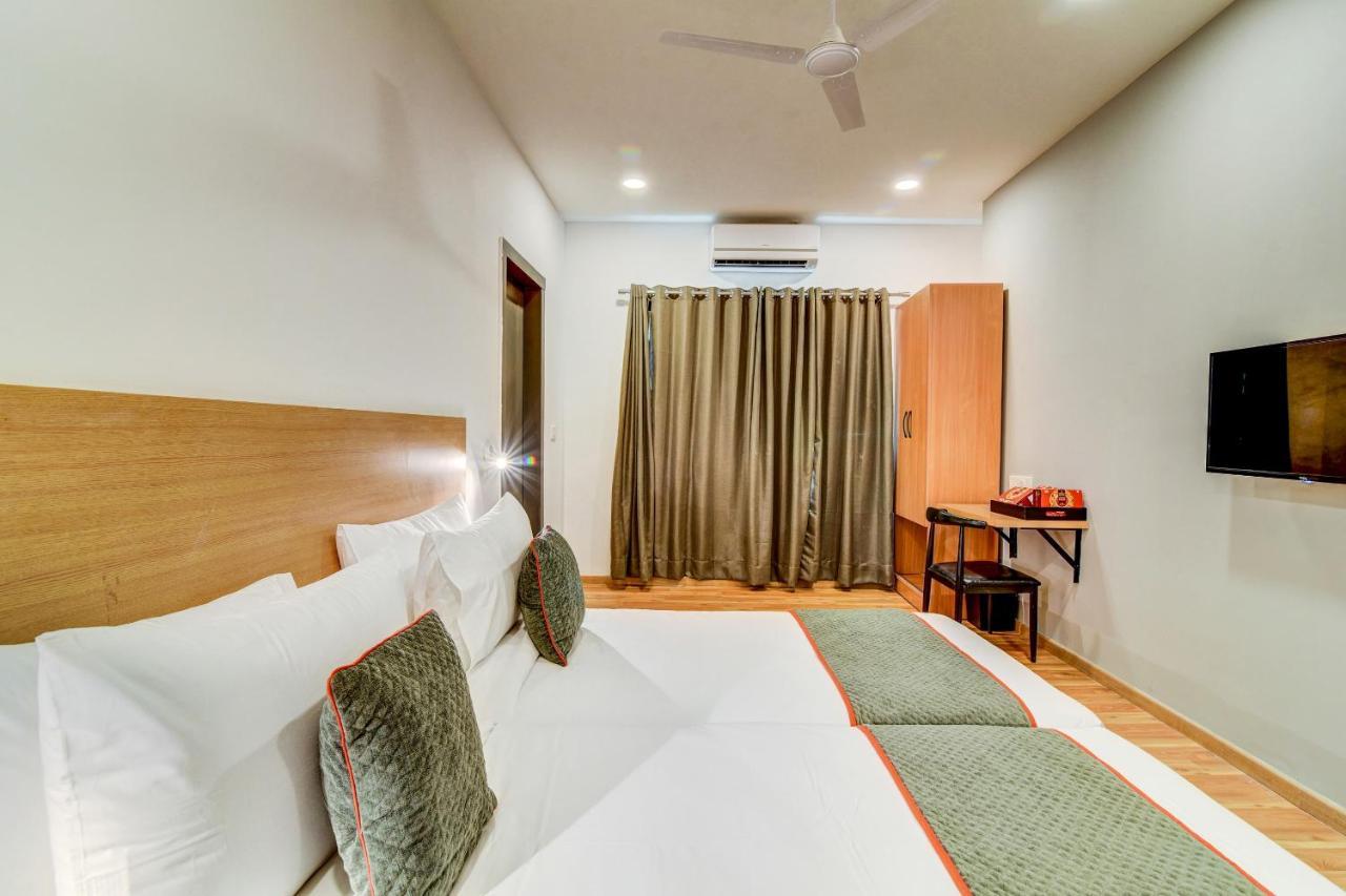 Oyo Townhouse 104 Koramangala Maharaja Signal Hotel Bangalore Buitenkant foto
