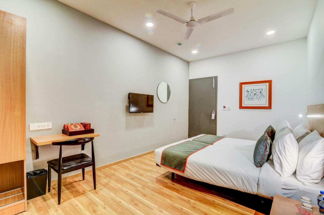 Oyo Townhouse 104 Koramangala Maharaja Signal Hotel Bangalore Buitenkant foto